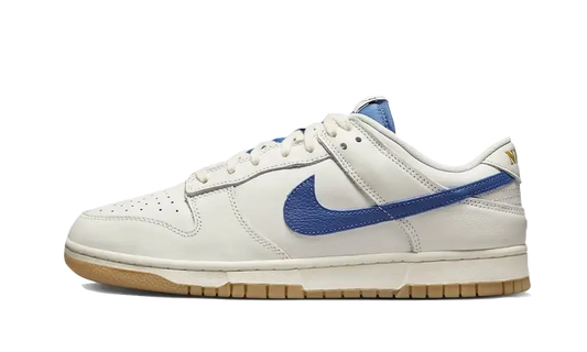 Nike Dunk Low SE Sail Dark Marina Blue