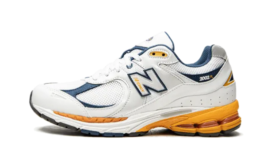 New Balance 2002R Bryant Giles